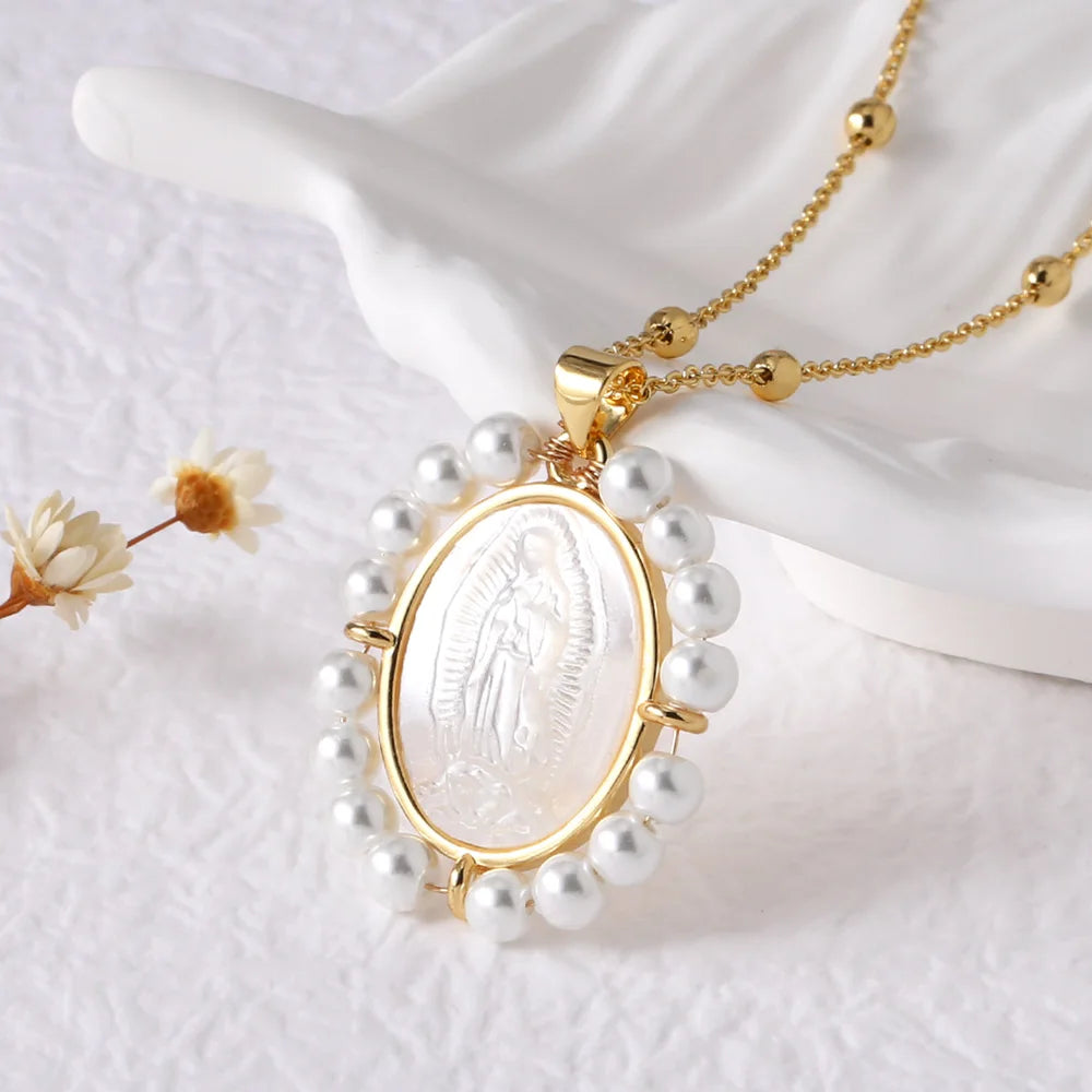 FLOLA White Pearl Virgin Mary Necklaces for Women Copper Gold Plated Beads Chain Guadalupe Necklaces Amulet Jewelry nkez69